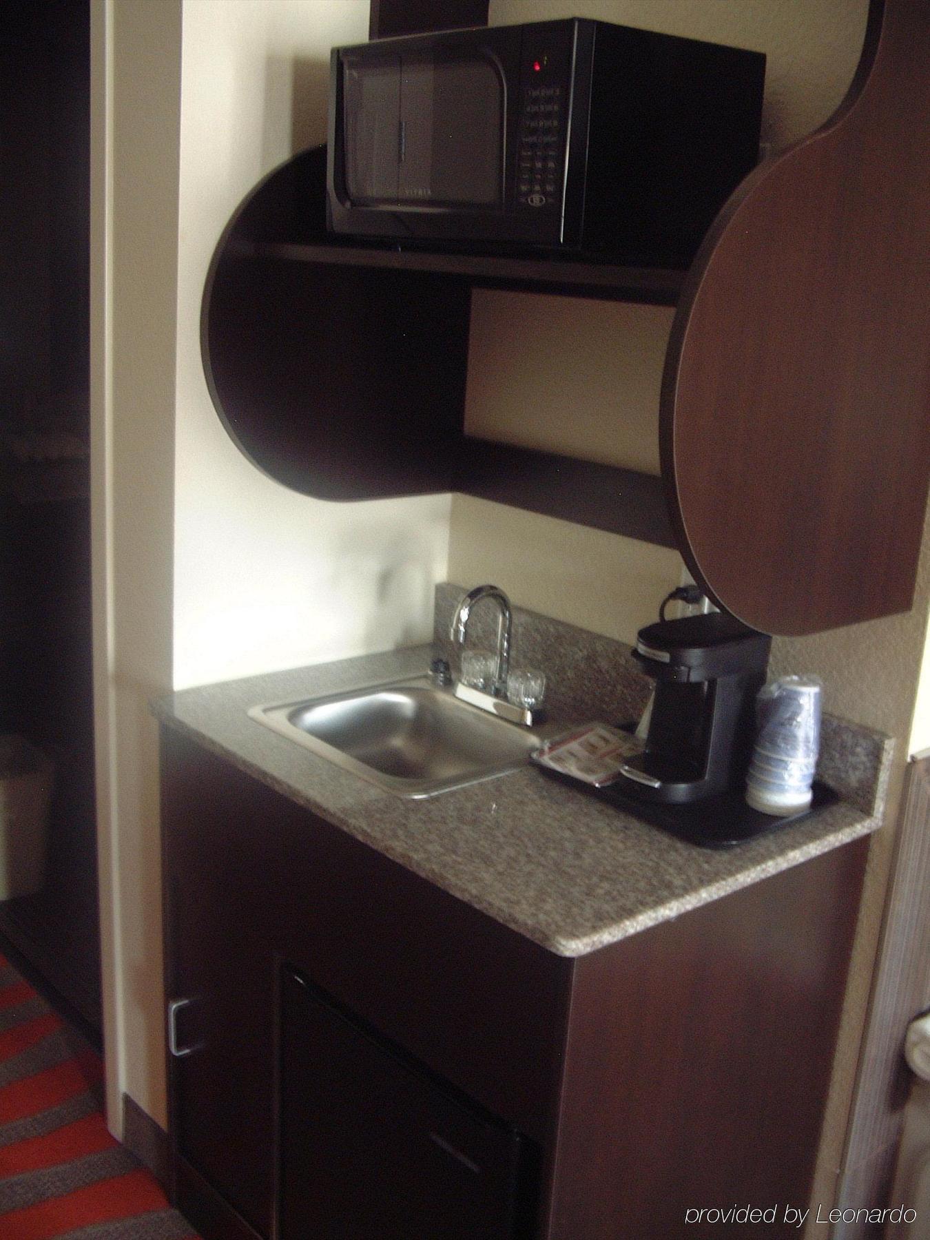 Holiday Inn Express And Suites - Bradford By Ihg Room photo