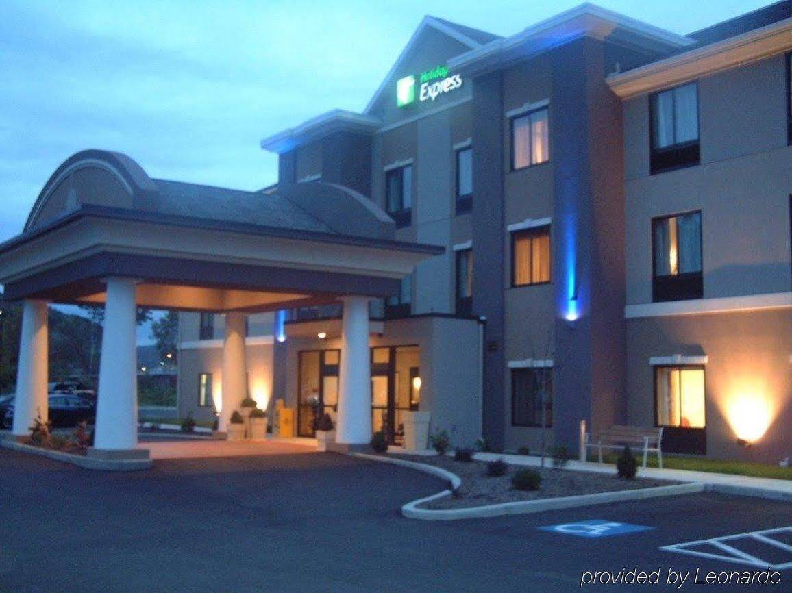 Holiday Inn Express And Suites - Bradford By Ihg Exterior photo