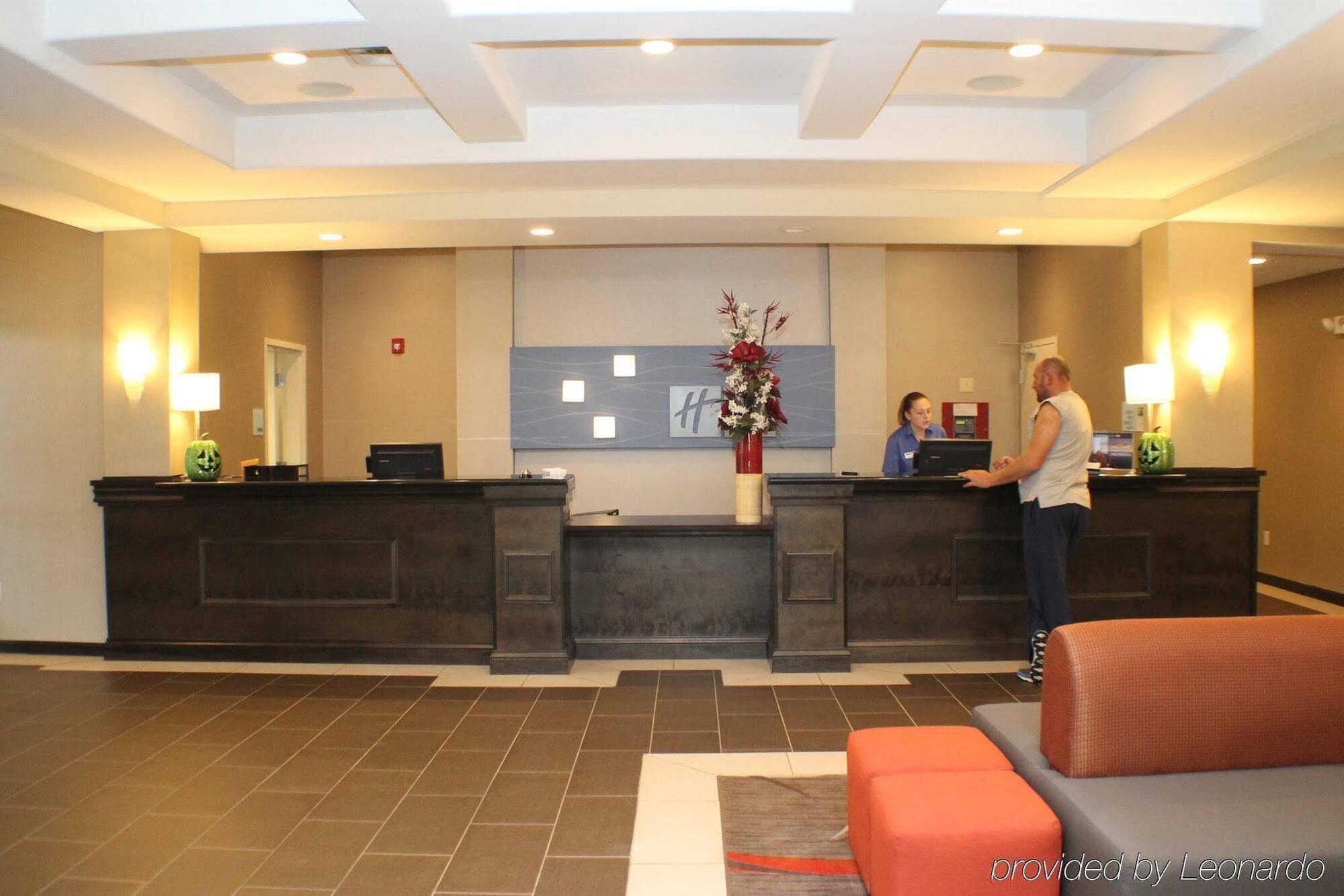 Holiday Inn Express And Suites - Bradford By Ihg Exterior photo